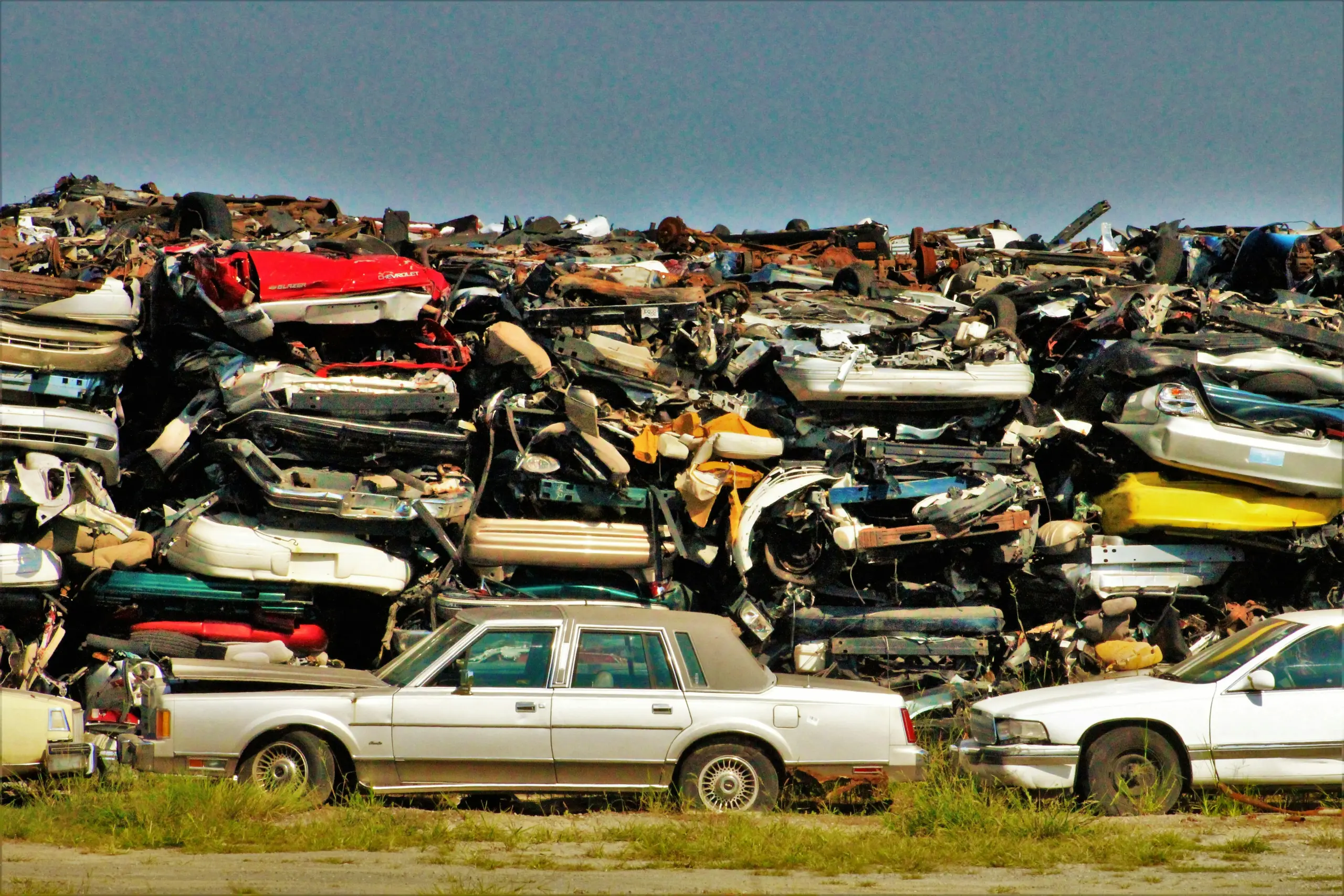 How to Find the Best Junk Car Buyer Near You