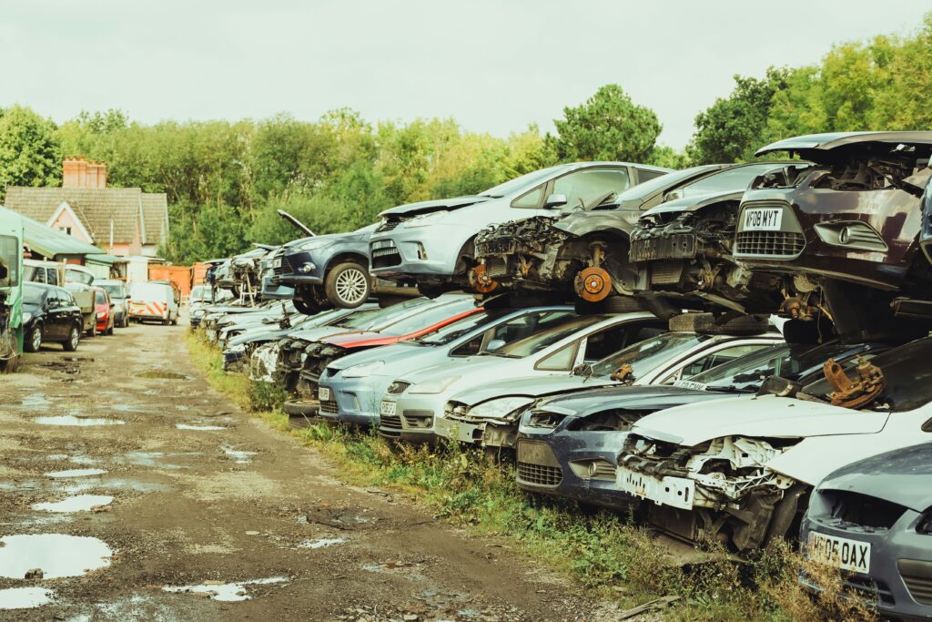 The Best Ways to Get Rid of Your Old Car for Cash Fast