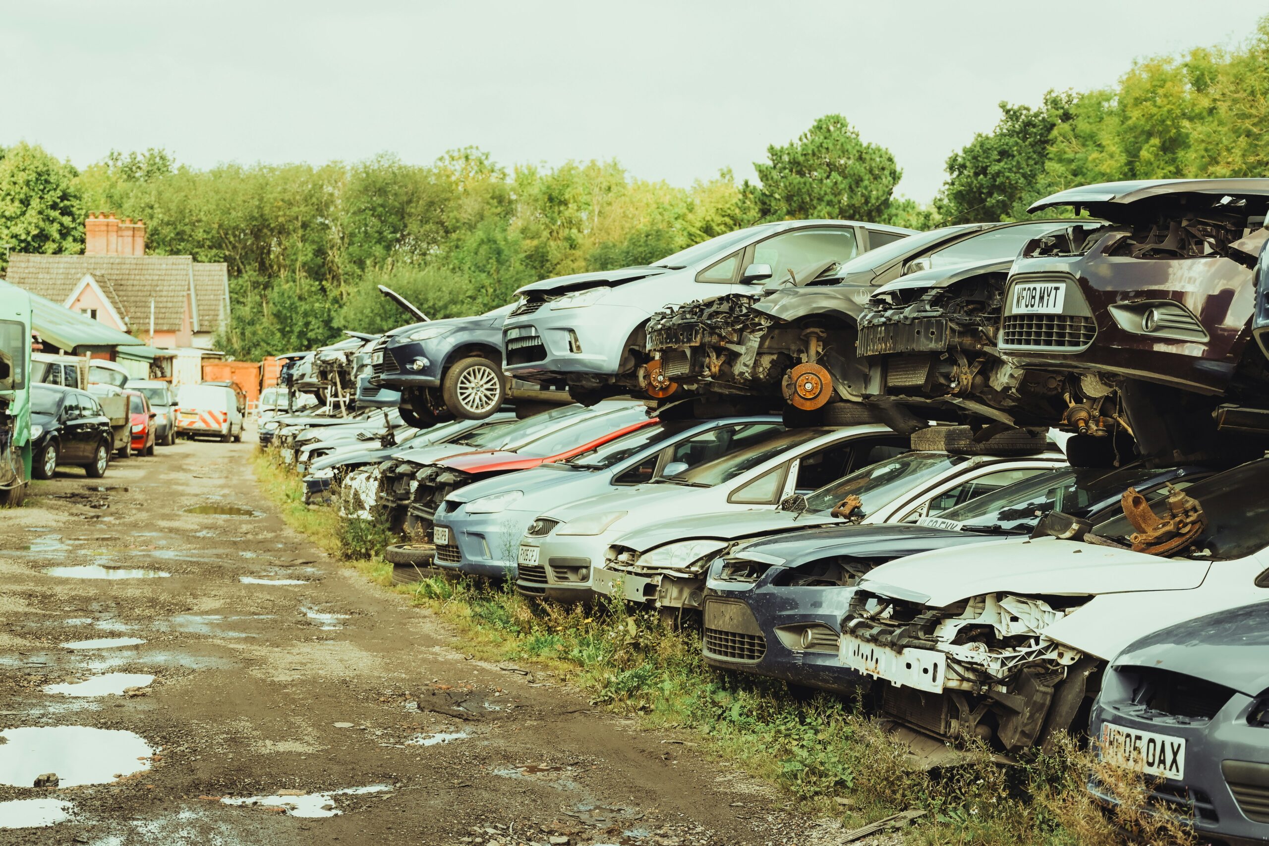 The Best Ways to Get Rid of Your Old Car for Cash Fast